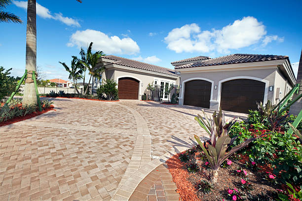 Best Custom Driveway Pavers  in Watertown Town, MA